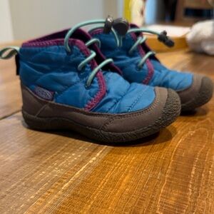 Keen Howser Kids teal blue and purple piping insulated Boots